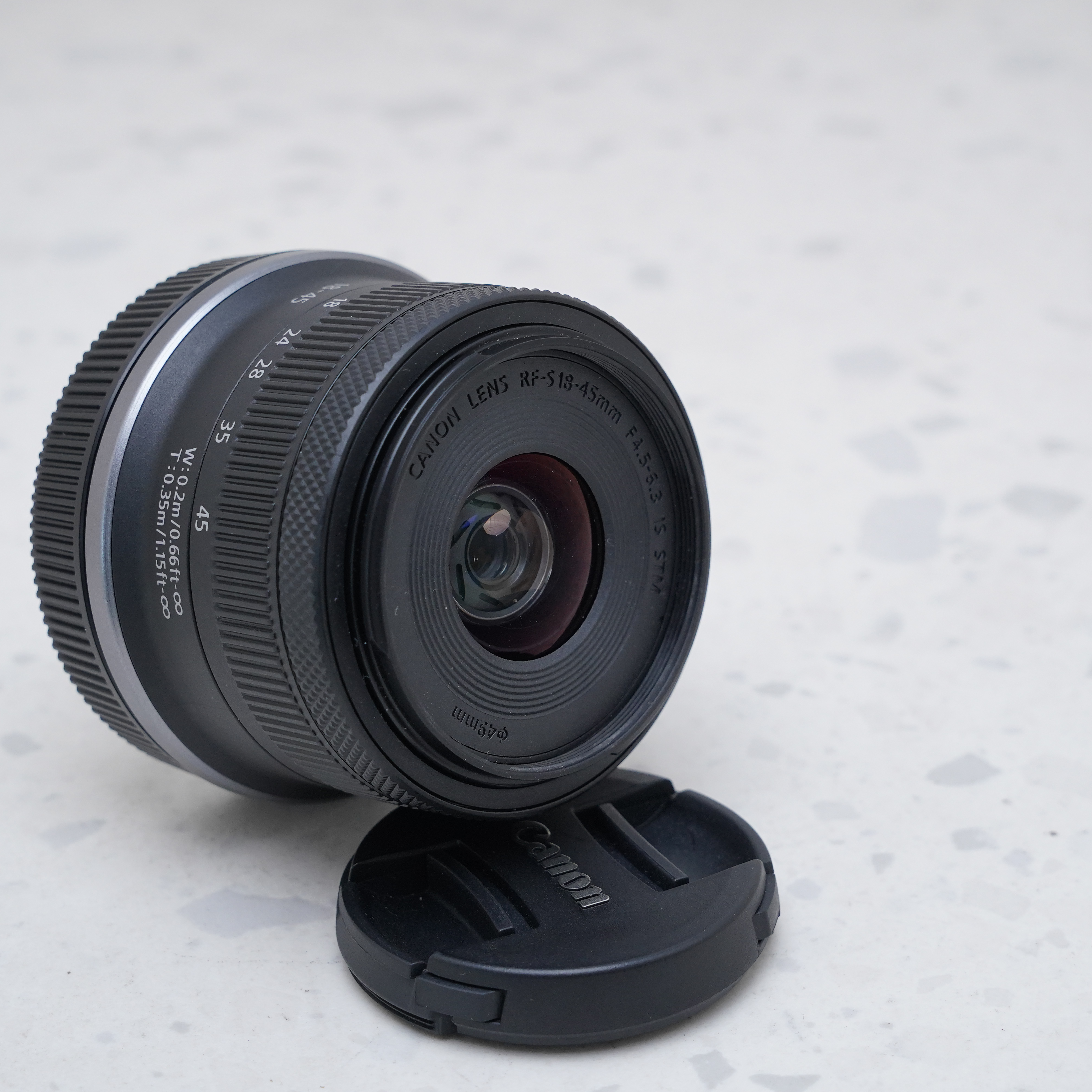 Canon RF-S 18-45mm f/4.5-6.3 IS STM - USADO