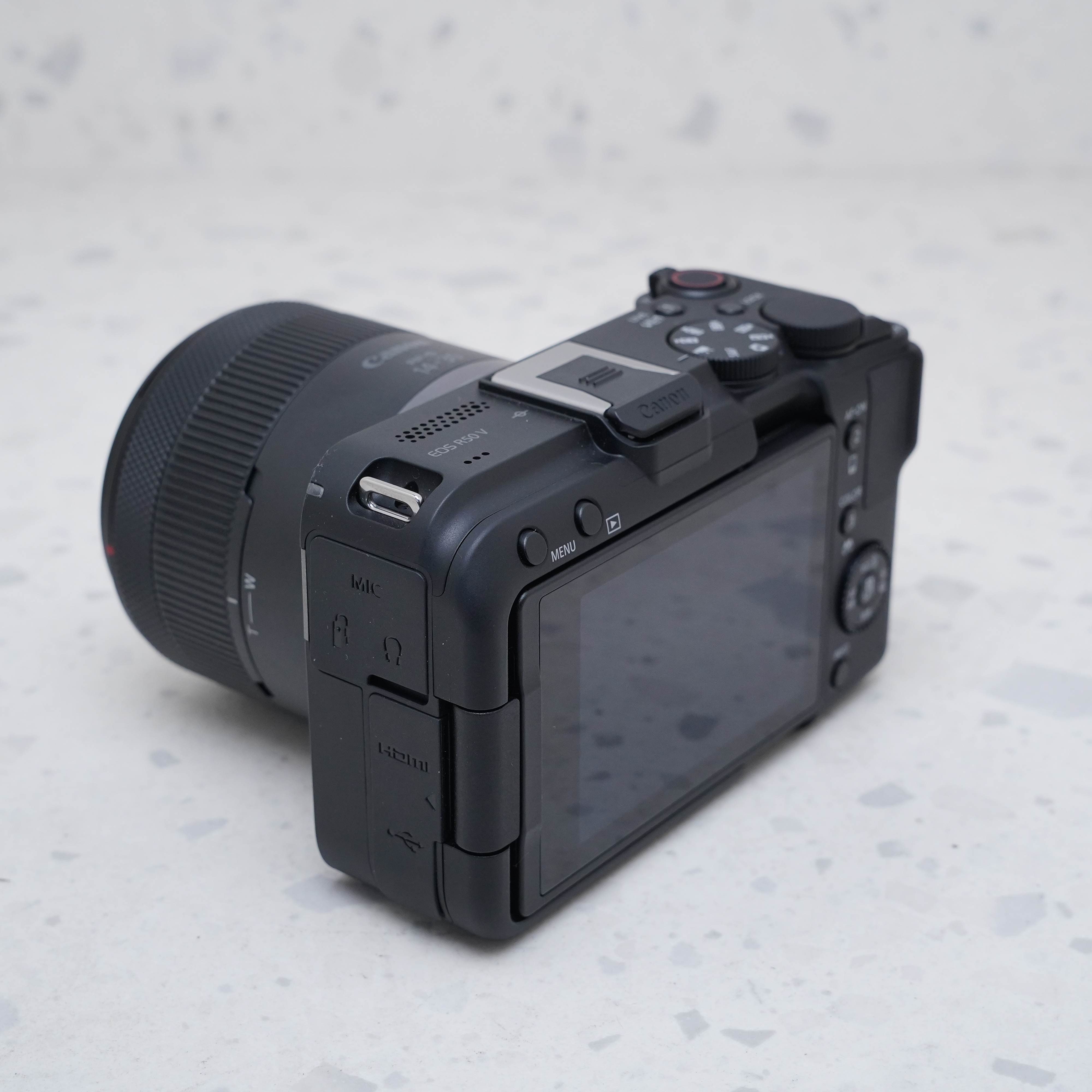 Canon EOS R50 V + 14-30 mm f/4-6.3 - USADO