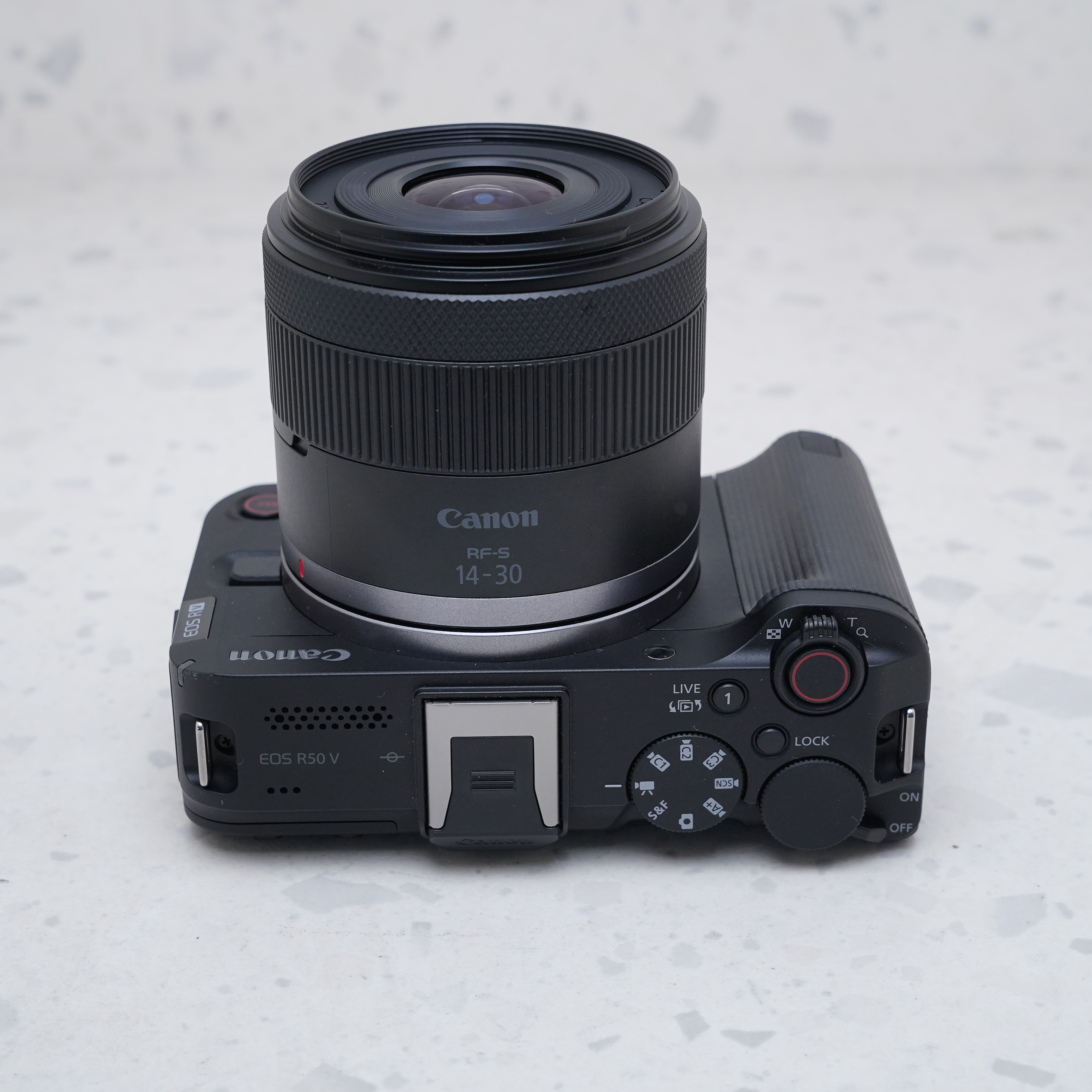 Canon EOS R50 V + 14-30 mm f/4-6.3 - USADO