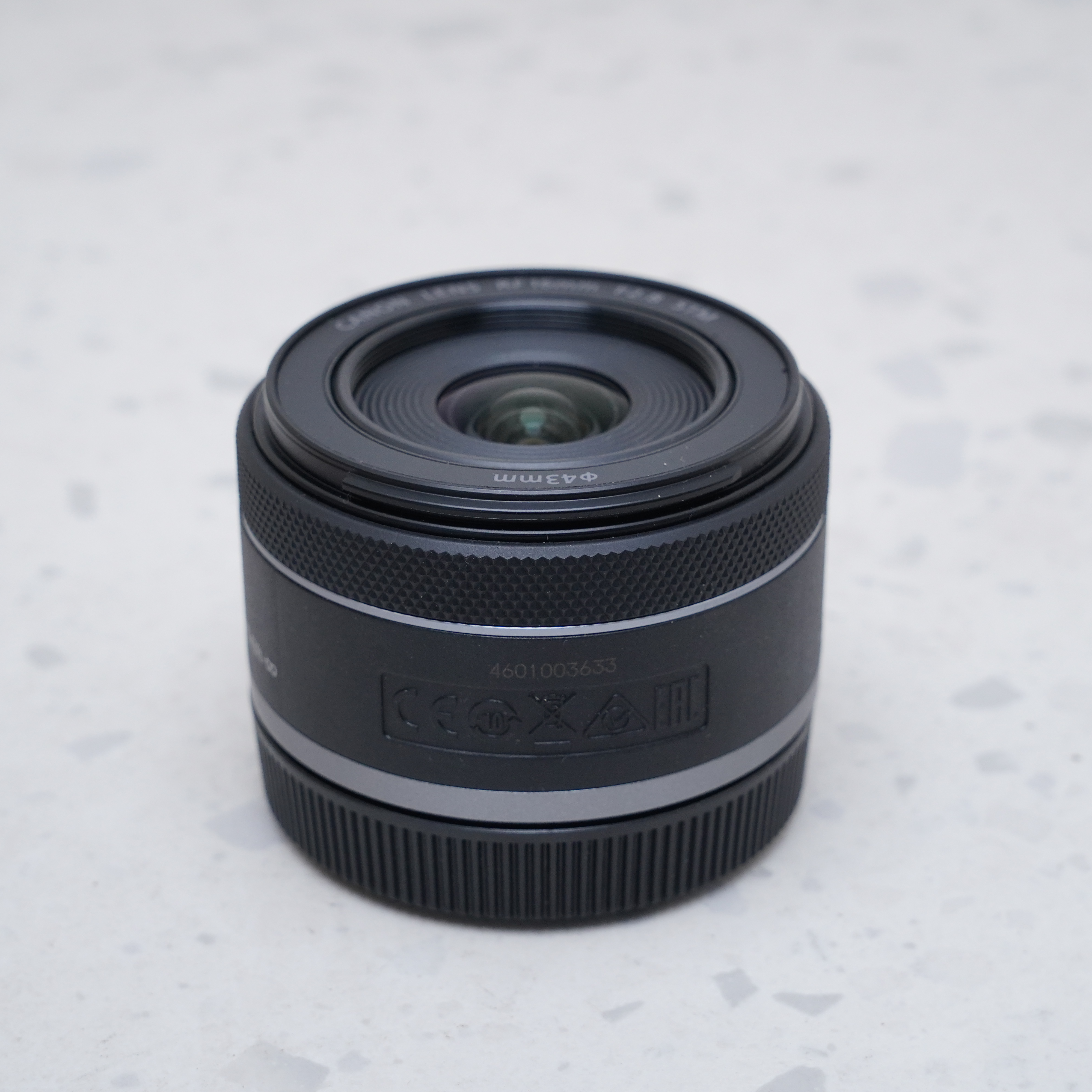 Canon RF 16mm f/2.8 STM - USADO