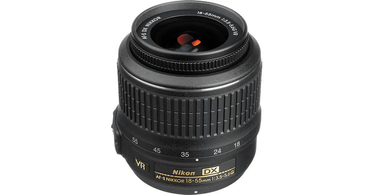 Nikon AF-S DX NIKKOR 18-55mm f/3.5-5.6G VR - USADO