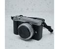 Panasonic Lumix DC-GX9 Silver con Lente 14-42mm f/3.5-5.6 (Silver) - USADO