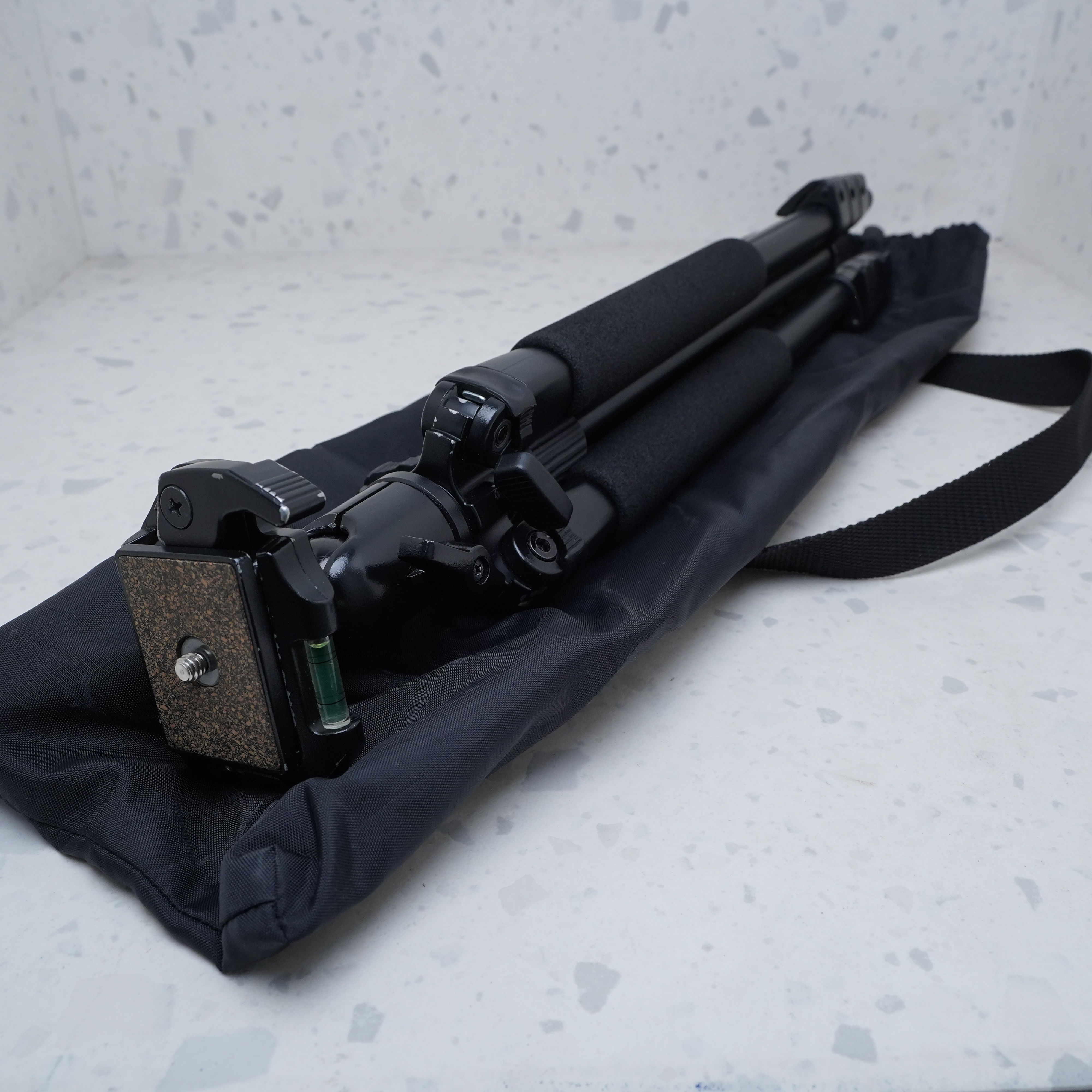 Trípode SLIK Sprint 150 SBH-150DQ - USADO