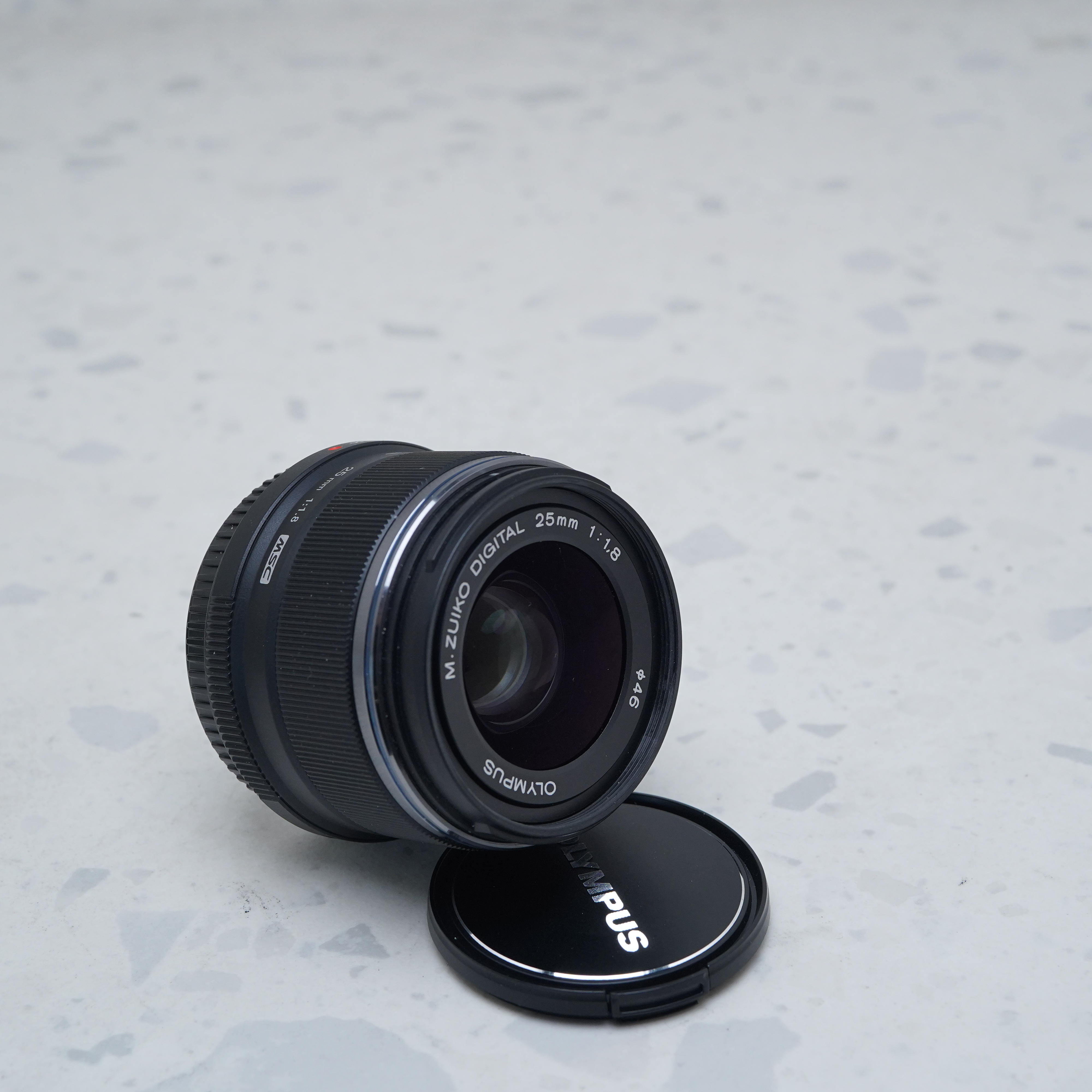 Olympus M.Zuiko Digital 25mm f/1.8 Lente (Negro) - USADO