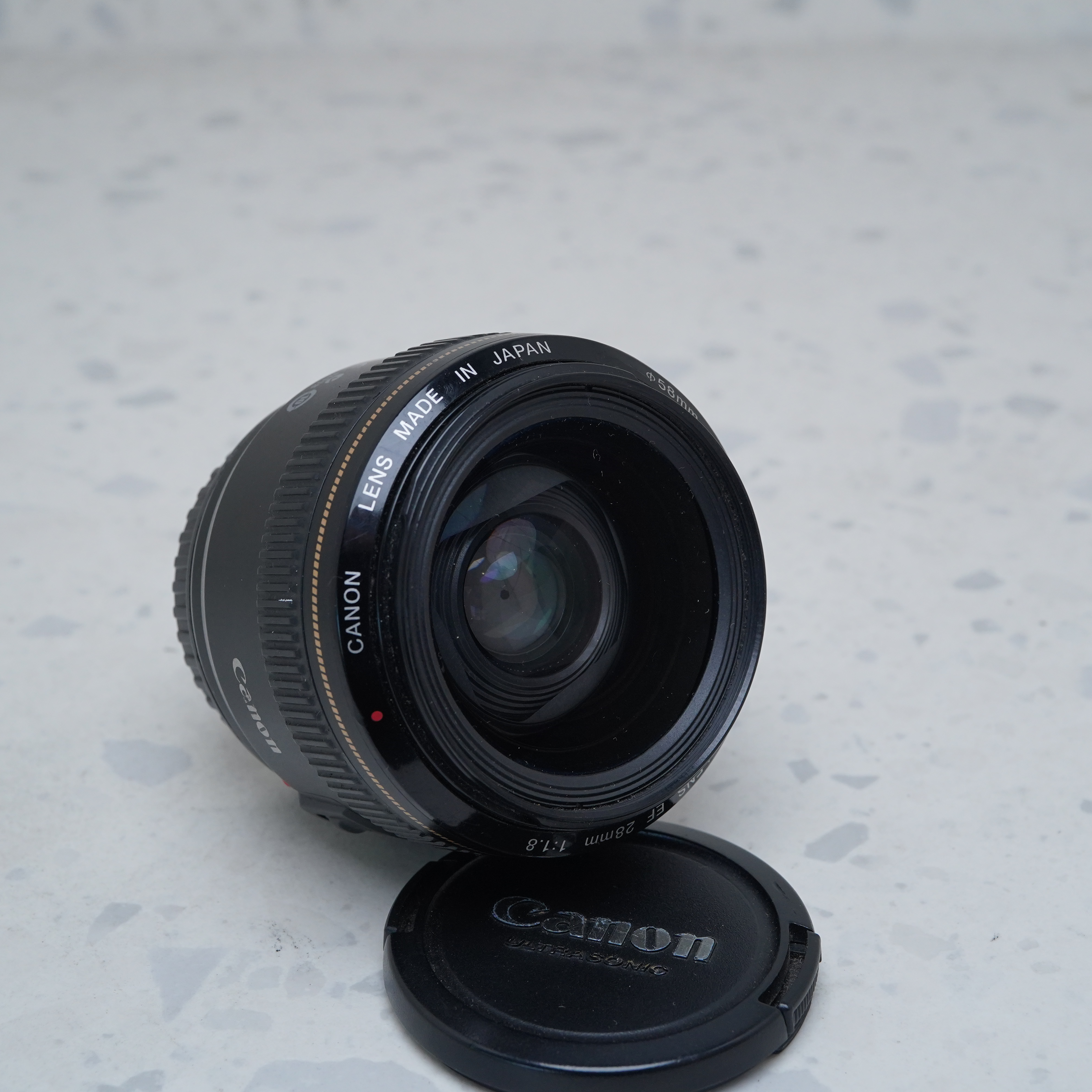 Canon EF 28mm f/1.8 USM - USADO