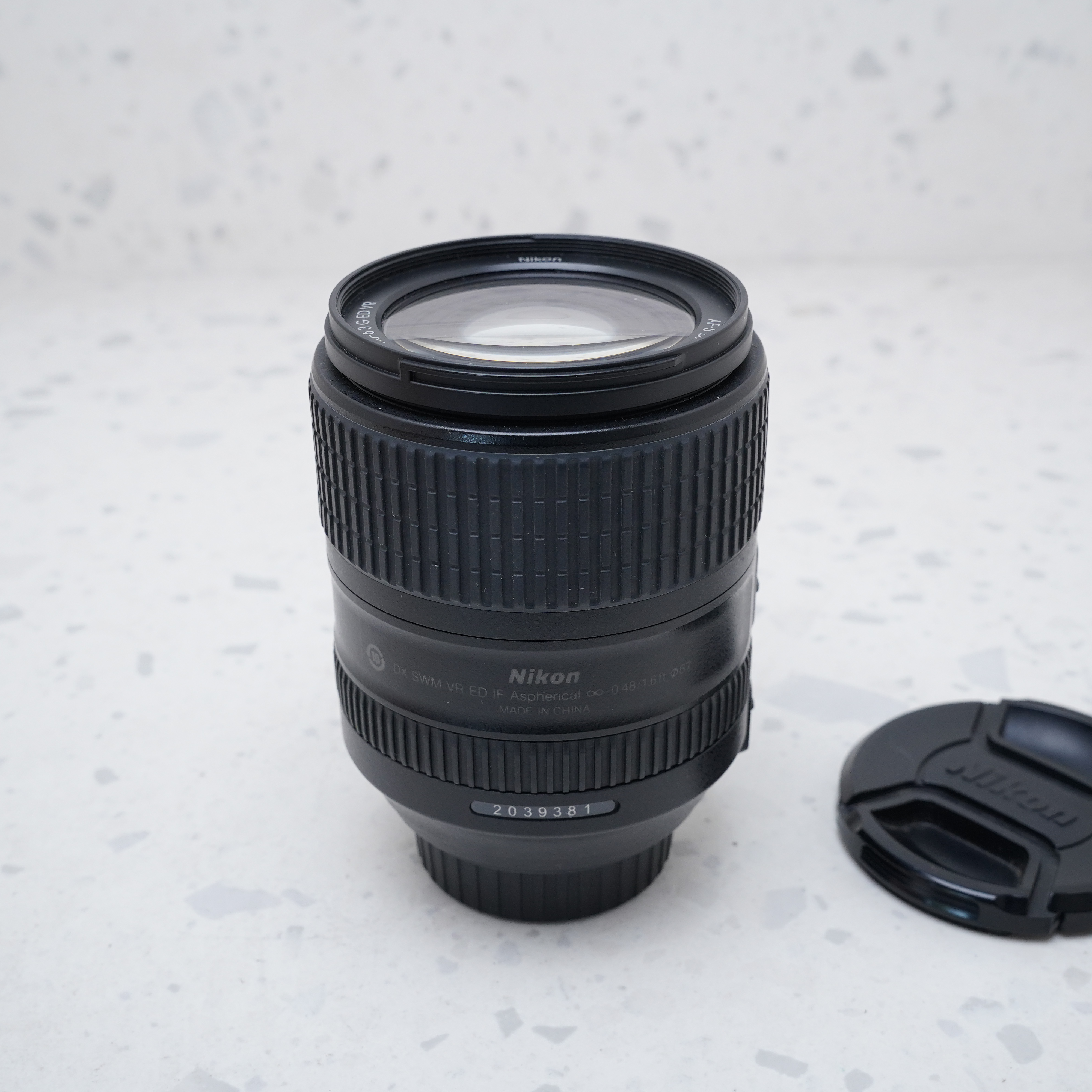 Nikon AF-S NIKKOR 18-300mmm (CON DETALLE) 1:3,5-6.3G ED DX VR - USADO