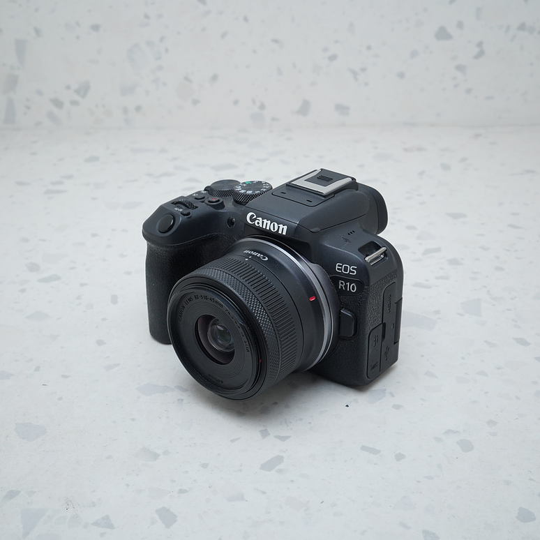 Canon EOS R10 + 18-45mm - USADO 2