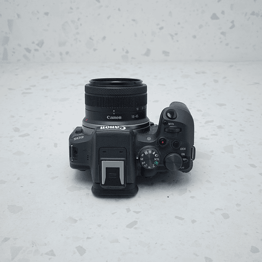 Canon EOS R10 + 18-45mm - USADO 6