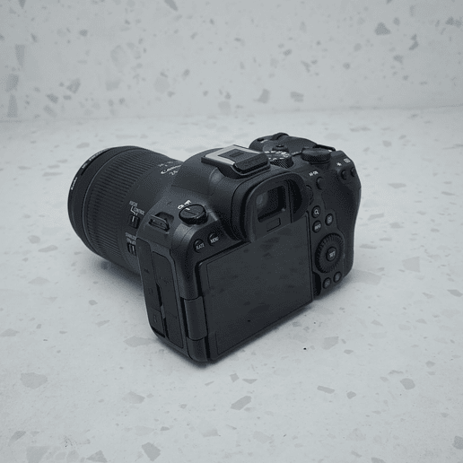 Canon EOS R6 Mark II + 24-105 mm f/4 - USADO 3