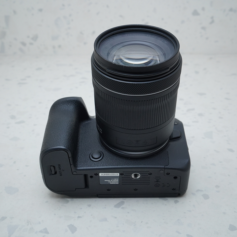 Canon EOS R6 Mark II + 24-105 mm f/4 - USADO 7