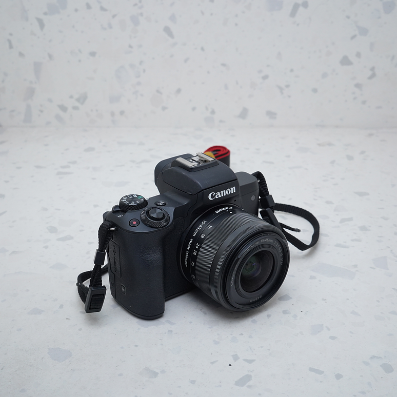 Canon EOS M50 + 15-45mm - USADO 4