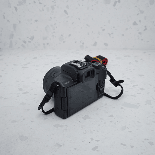 Canon EOS M50 + 15-45mm - USADO 5