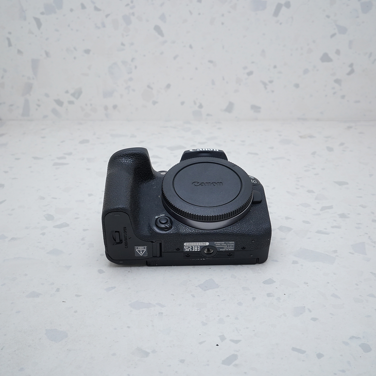 Canon EOS R10 (BODY) - USADO 6