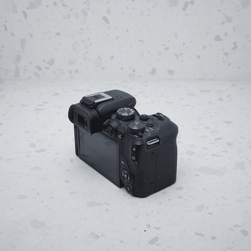 Canon EOS R10 (BODY) - USADO 5