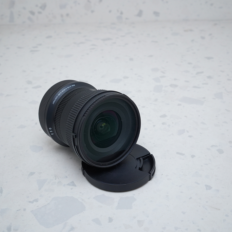 Sigma 10-18mm f/2.8 DC DN Canon RF - USADO 4