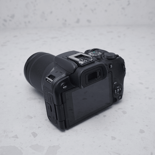 Canon EOS R10 + 18-150mm - USADO  3