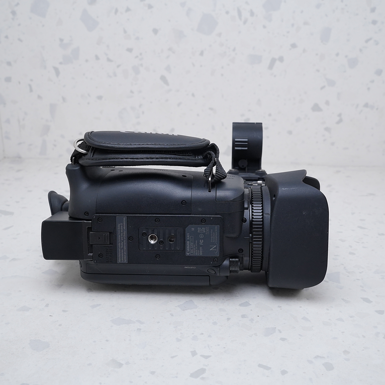 Canon XA11 - USADO 6