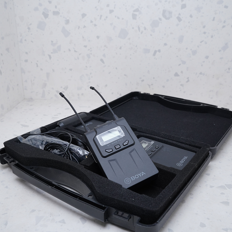 KIT lavalier inalámbrico de doble canal UHF BOYA BY-WM8 Pro 2
