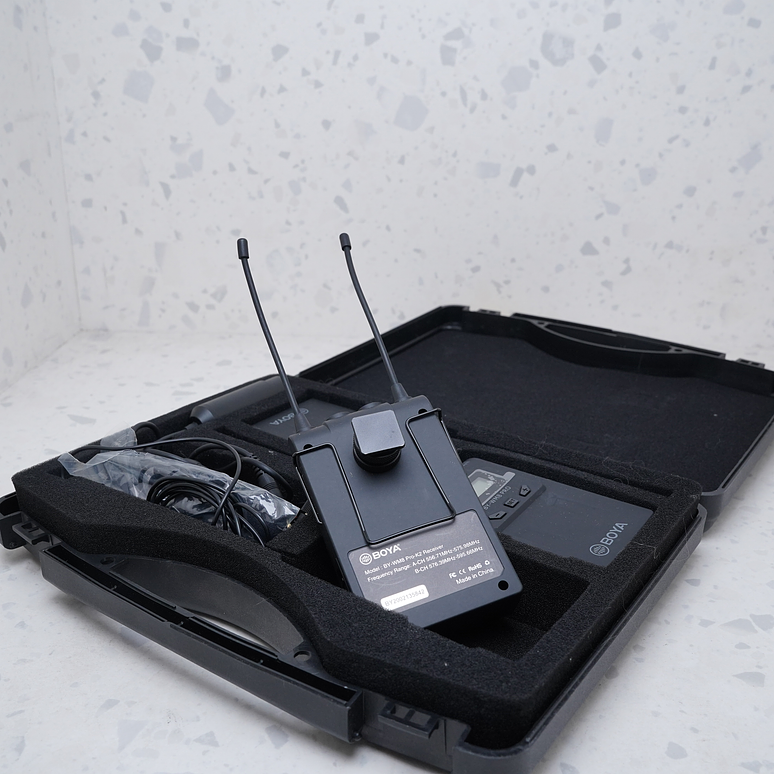 KIT lavalier inalámbrico de doble canal UHF BOYA BY-WM8 Pro 3