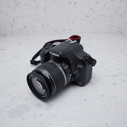  Canon EOS Rebel T1i +18-55mm f/3.5-5.6 IS - USADO 3