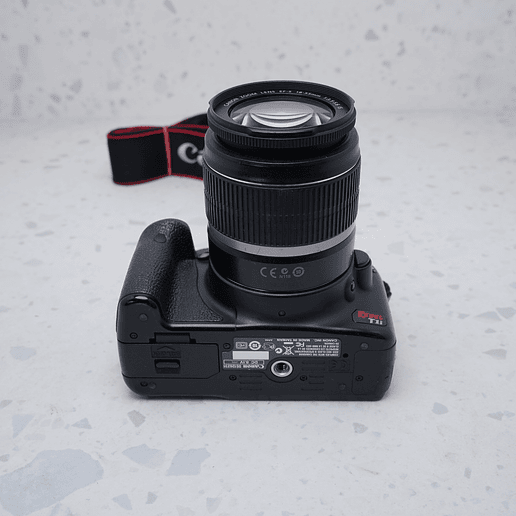  Canon EOS Rebel T1i +18-55mm f/3.5-5.6 IS - USADO 7