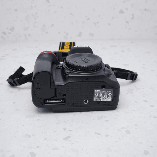 Nikon D7100 (Body) - USADO 7