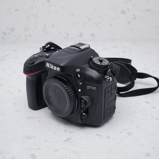 Nikon D7100 (Body) - USADO 2