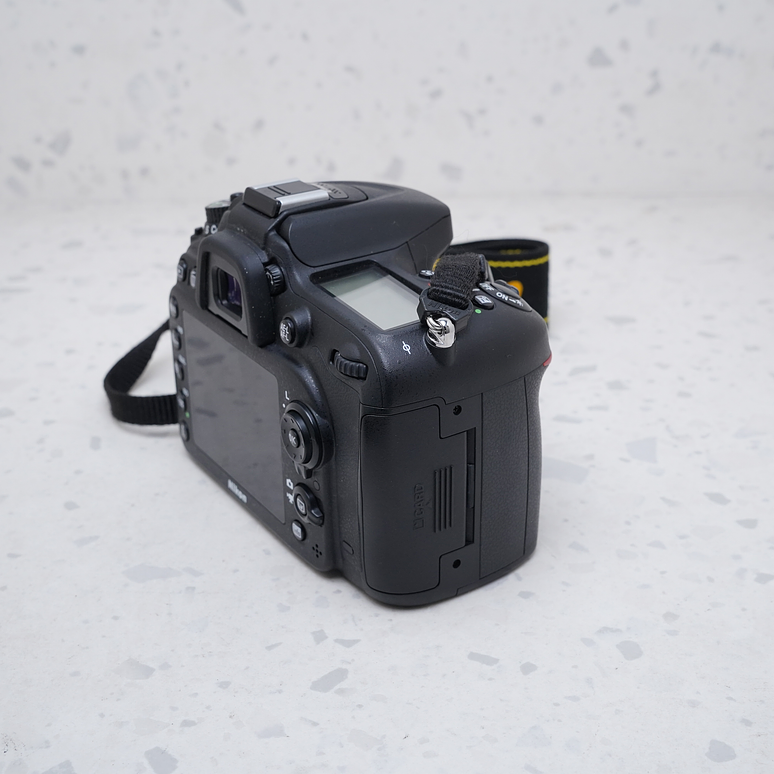 Nikon D7100 (Body) - USADO 3