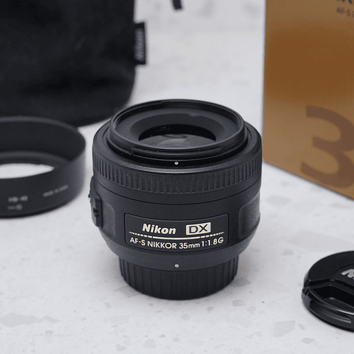 Nikon AF-S DX NIKKOR 35mm f/1.8G - USADO 2