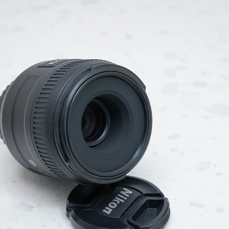 Nikon AF-S DX Micro NIKKOR 40mm f2.8 G - USADO 3