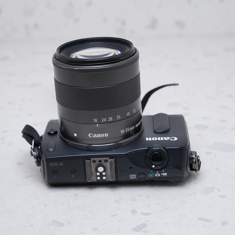 Canon EOS-M + EF-M 18-55mm f/3.5-5.6 IS STM - USADO 6