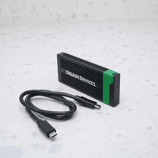 Lector Delkin Devices Tarjeta USB 3.2 CFexpress Tipo B y Lector de Tarjeta de Memoria SD UHS-II - USADO 2