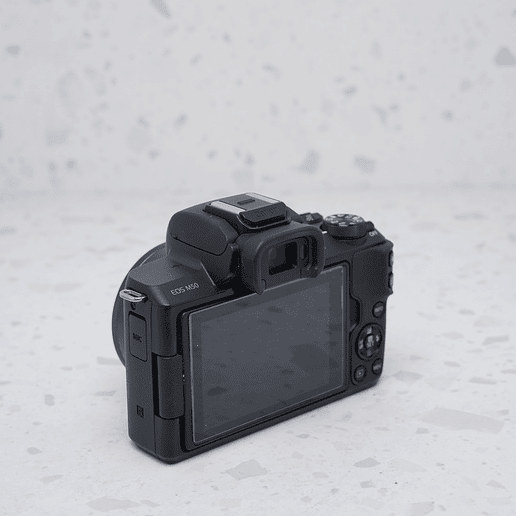 Canon M50 + 22mm F2 - USADO 5