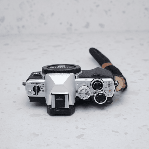 Olympus OM-D E-M10 Mark II (Body) - USADO 7