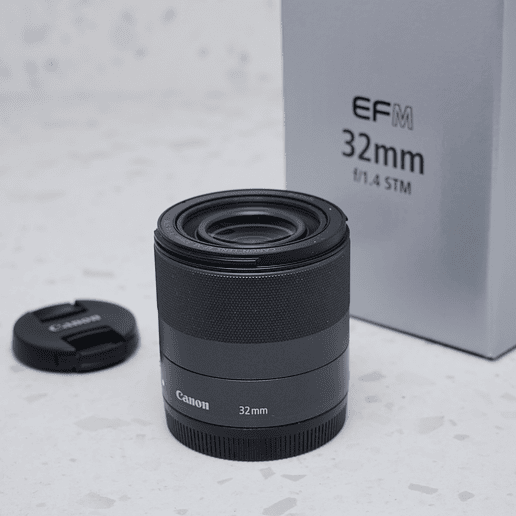 Canon EF-M 32mm f1.4 STM - USADO 2