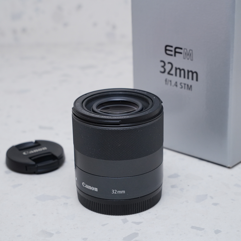 Canon EF-M 32mm f1.4 STM - USADO 2