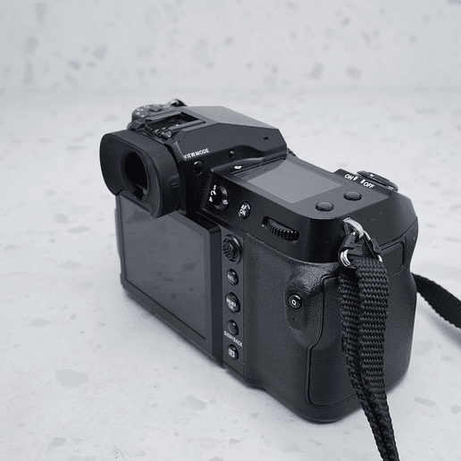 FUJIFILM GFX 50S II - USADO 5