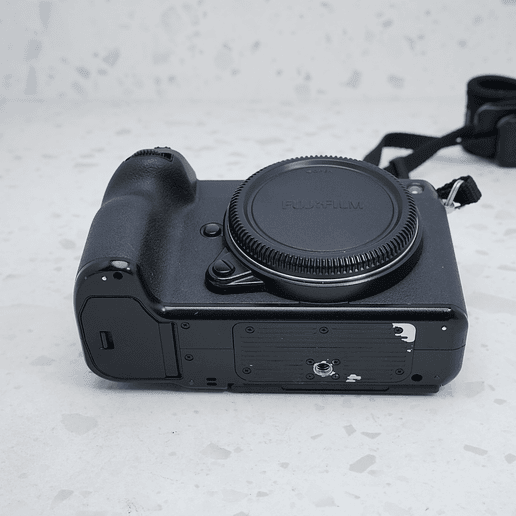 FUJIFILM GFX 50S II - USADO 7