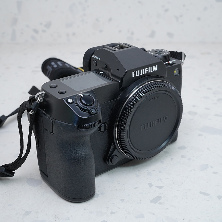 FUJIFILM GFX 50S II - USADO 4