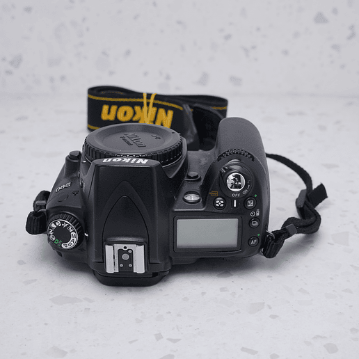 Nikon D90 + Tamron 28-80mm  - USADO 6