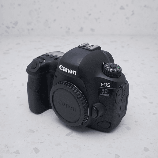 Canon EOS 6D Mark II - USADO 2