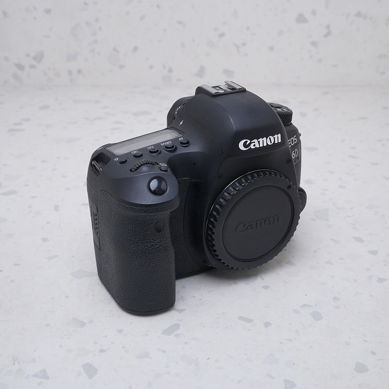 Canon EOS 6D Mark II - USADO 4