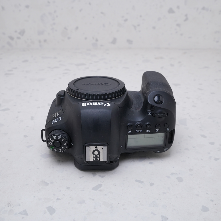 Canon EOS 6D Mark II - USADO 7