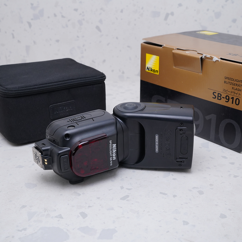 Nikon SB-910 Speedlight - USADO 2