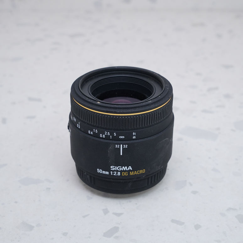 Sigma 50mm f/2.8 DG Macro CANON EF  - USADO 1