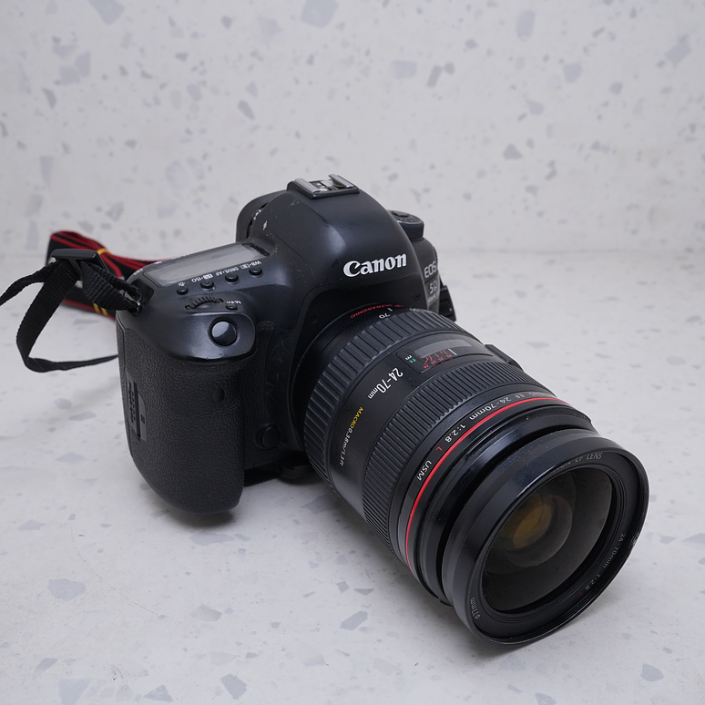 Canon EOS 5D Mark IV + Canon EF 24‑70mm f/2.8L USM I - USADO 3