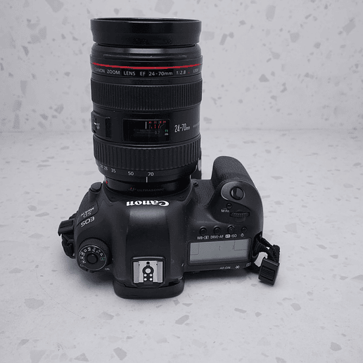 Canon EOS 5D Mark IV + Canon EF 24‑70mm f/2.8L USM I - USADO 6
