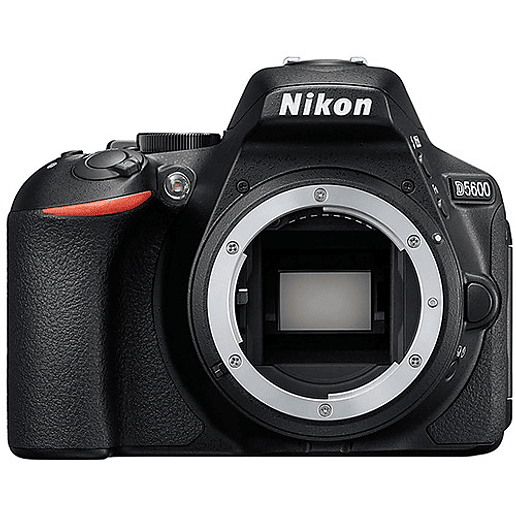 Nikon D5600 (Body) - USADO 1