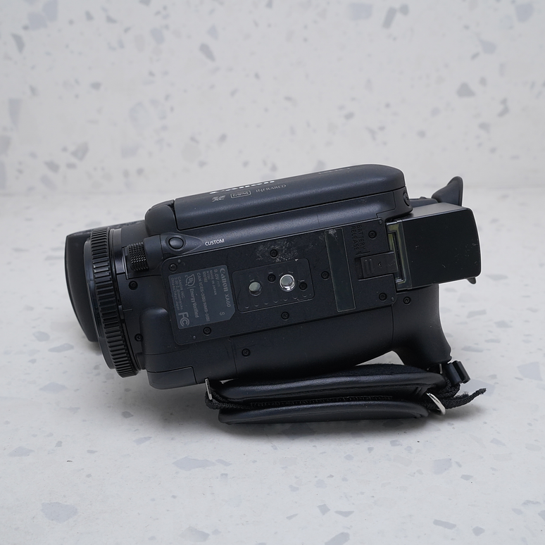 UHD 4K Canon XA60 - USADO 6