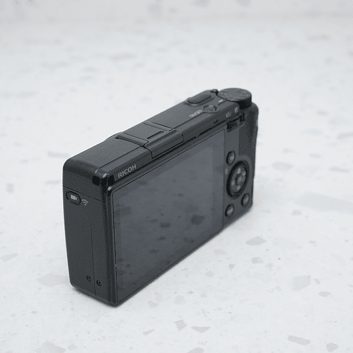 Ricoh GR III - USADO 3